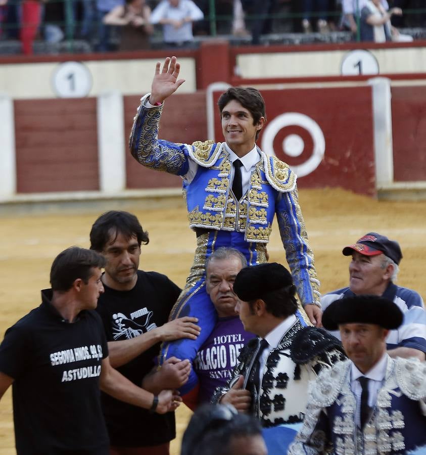 Castella abre la Puerta Grande de la Feria de San Pedro Regalado 2015