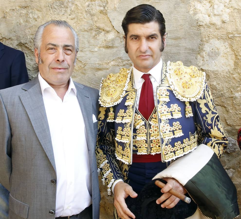 Castella abre la Puerta Grande de la Feria de San Pedro Regalado 2015
