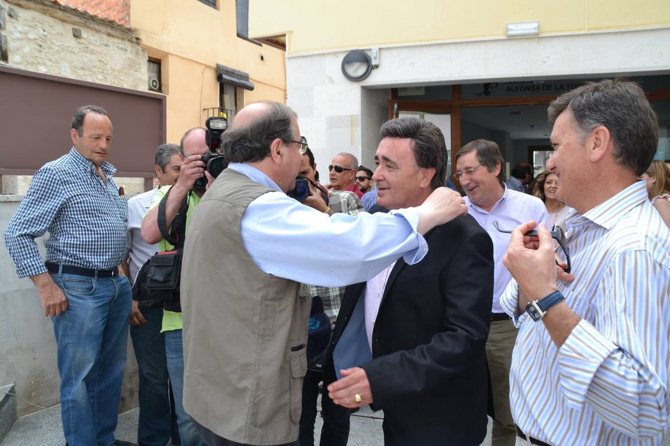 El candidato del PP a la Presidencia de la Junta de Castilla y León visita la provincia de Segovia