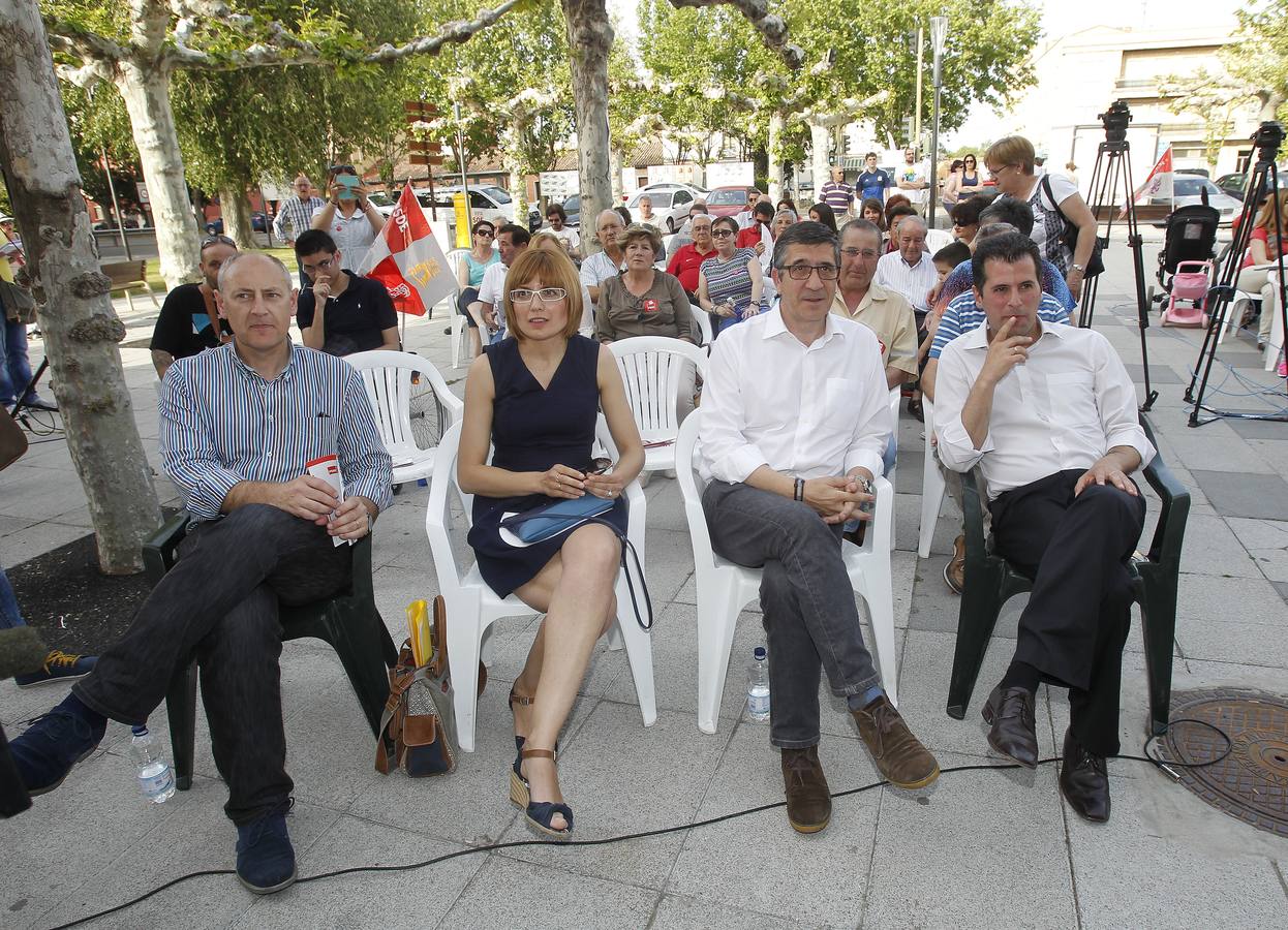 Luis Tudanca visita Venta de Baños (Palencia) para apoyar la candidatura de Rosa Juanes a la alcaldía