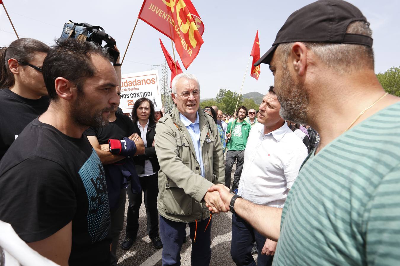 Manifestación de los mineros frente a la Central Térmica de La Robla (León)