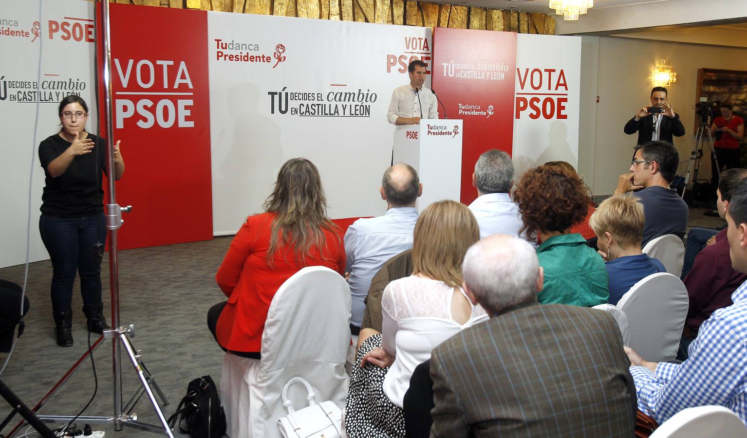 Miriam Andrés recurre a Eduardo Madina para reactivar la ilusión de los socialistas palentinos