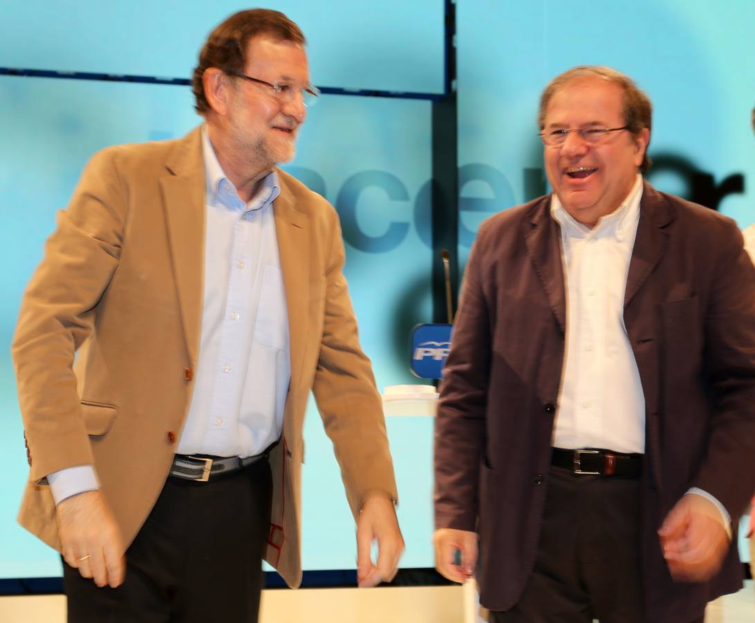 Rajoy acompaña a Herrera en un acto en Burgos