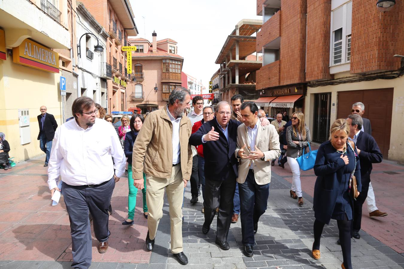 El candidato del PP a la Presidencia de la Junta, Juan Vicente Herrera, visita Zamora