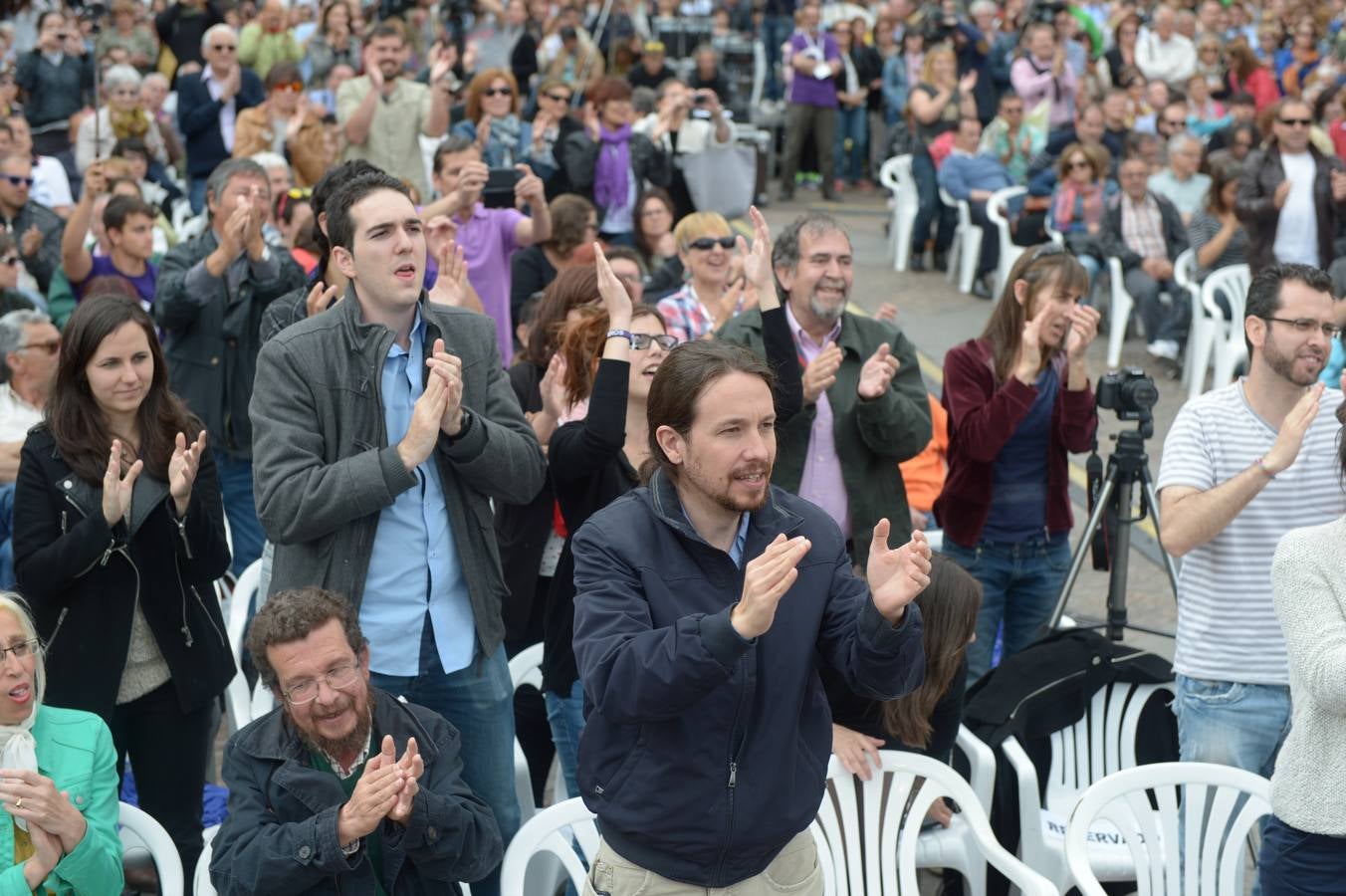 El secretario general de Podemos, Pablo Iglesias, participa en un acto electoral de Podemos en Zamora junto a Pablo Fernandez, Irene Montero y María José Rodríguez Tobal.