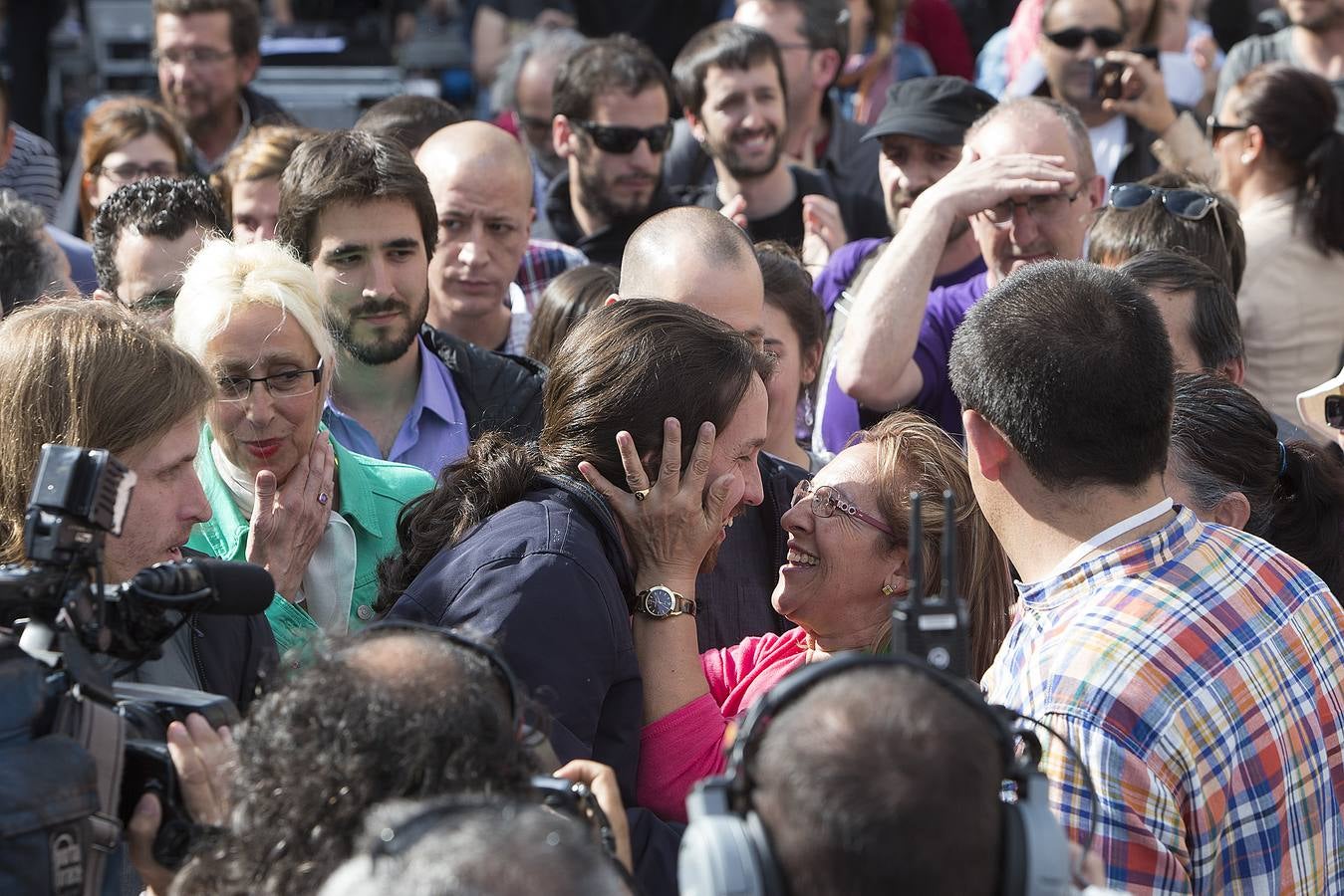 El secretario general de Podemos, Pablo Iglesias, participa en un acto electoral de Podemos en Zamora junto a Pablo Fernandez, Irene Montero y María José Rodríguez Tobal.