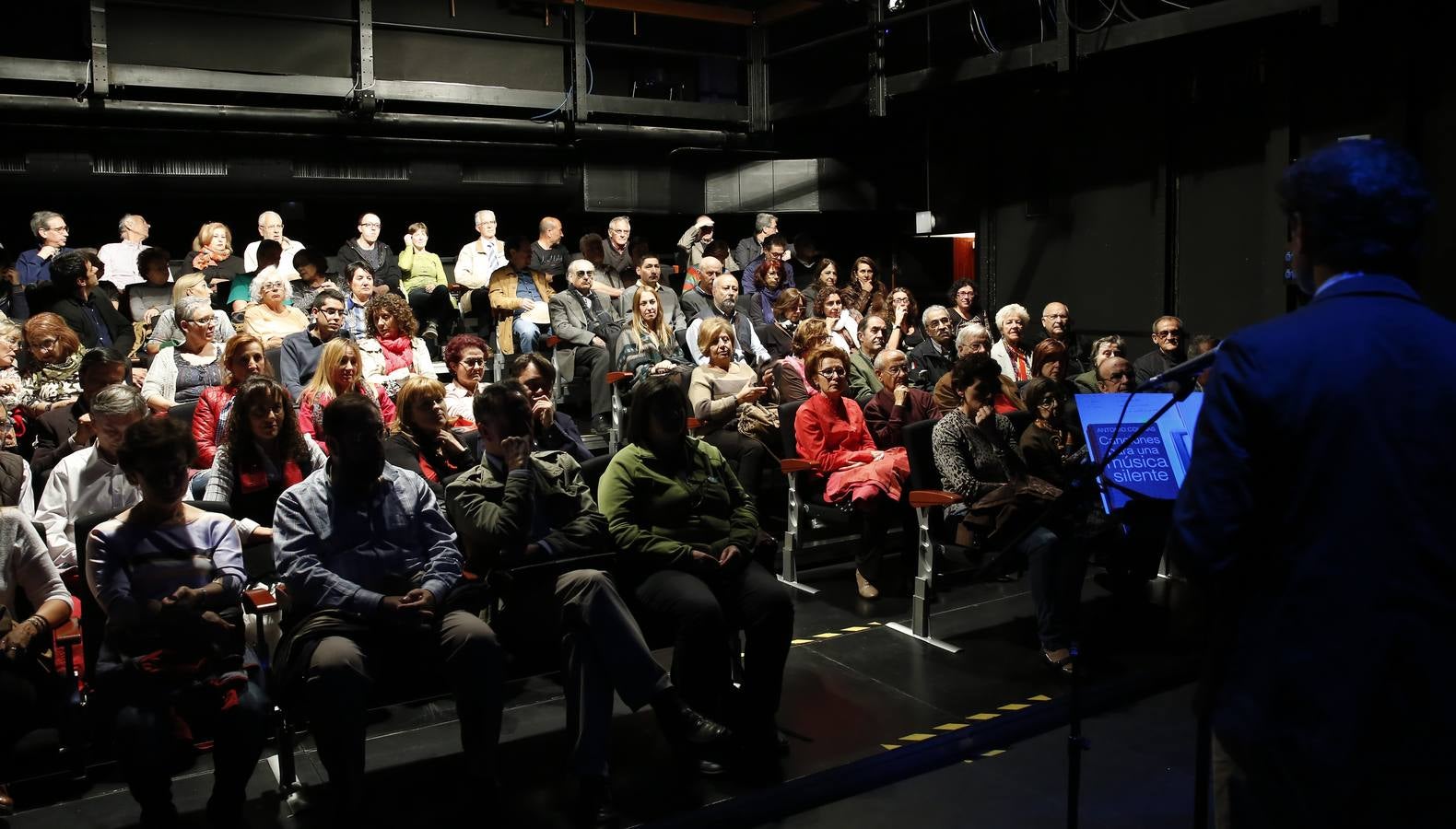 Poesía envuelta en música en el Aula de Cultura de El Norte de Castilla