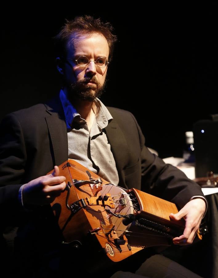 Poesía envuelta en música en el Aula de Cultura de El Norte de Castilla