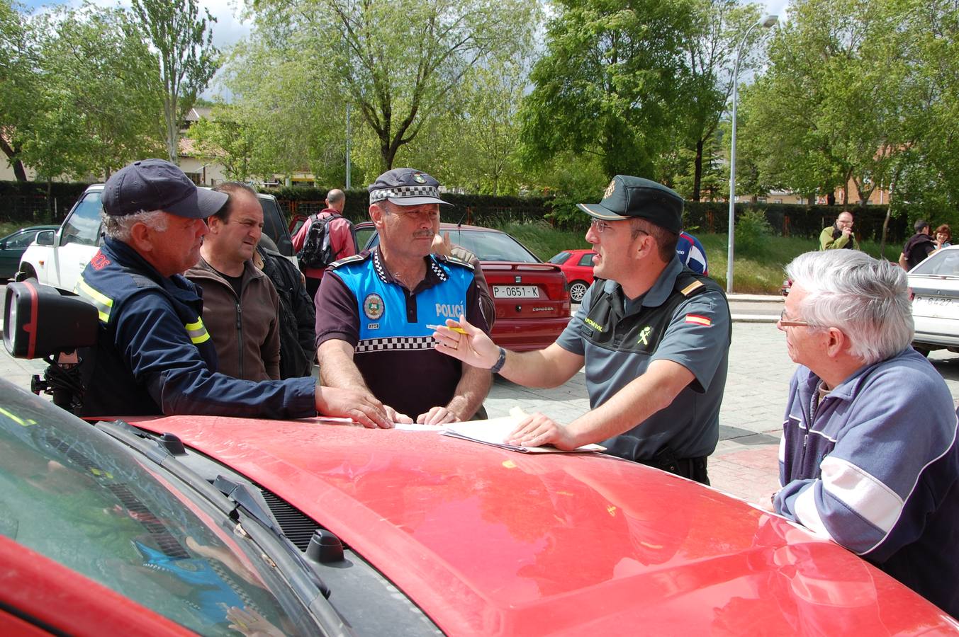 Vecinos de Guardo (Palencia) participan en la búsqueda del vecino desaparecido