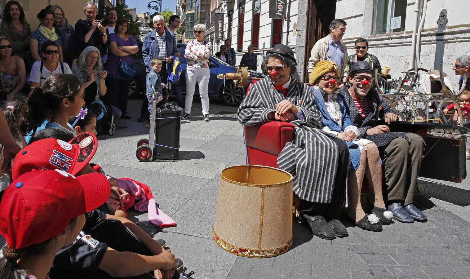 Mercucho Producciones. 'Sofá de escai: desplazados'.