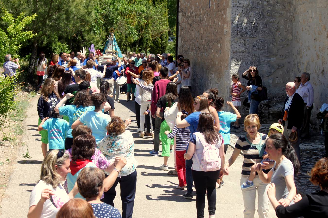 Los vecinos de Antigüedad (Palencia) festejan a la Virgen de Garón