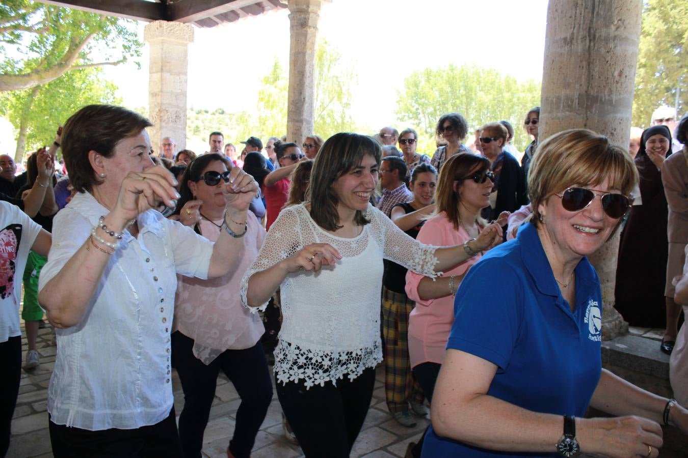 Los vecinos de Antigüedad (Palencia) festejan a la Virgen de Garón