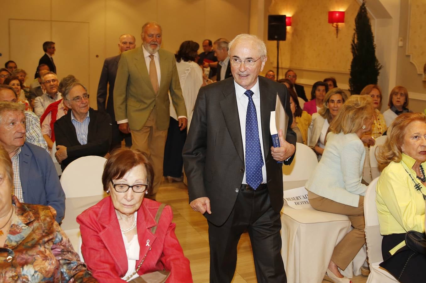 Conferencia de José Manuel Otero en el Club Santiago Alba de Valladolid