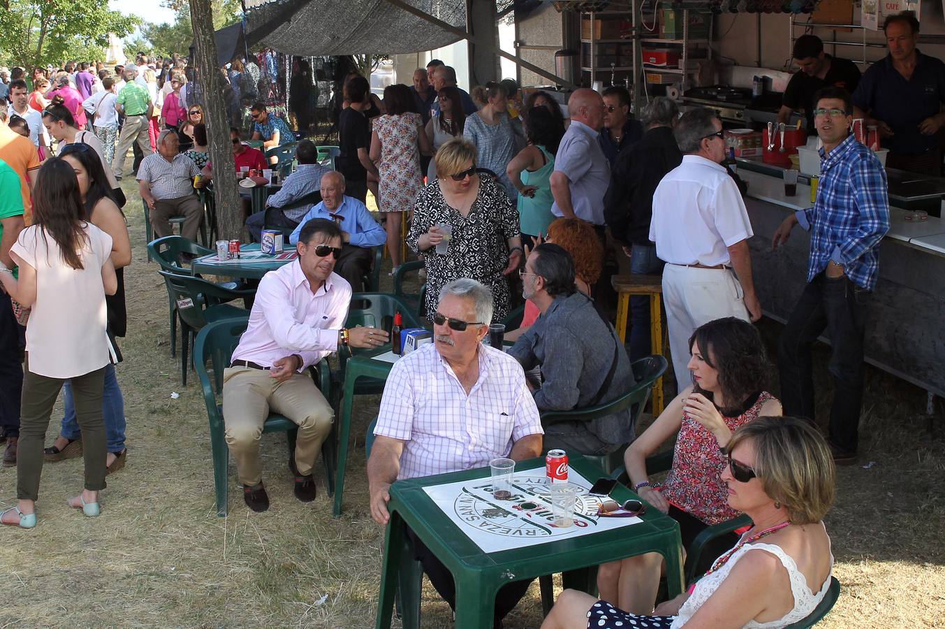 Los vecinos de Abades (Segovia) veneran a la Virgen de los Remedios