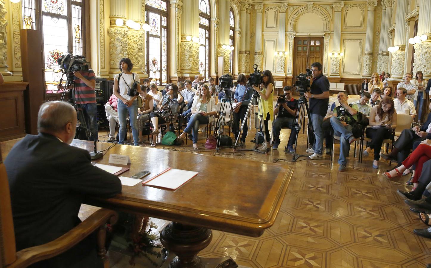 Javier León de la Riva delega la Alcaldía en funciones de Valladolid