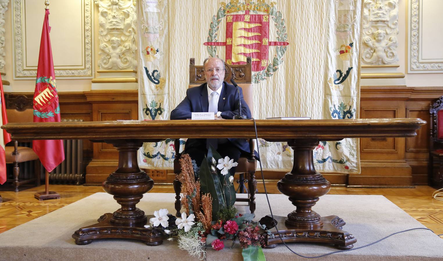 Javier León de la Riva delega la Alcaldía en funciones de Valladolid