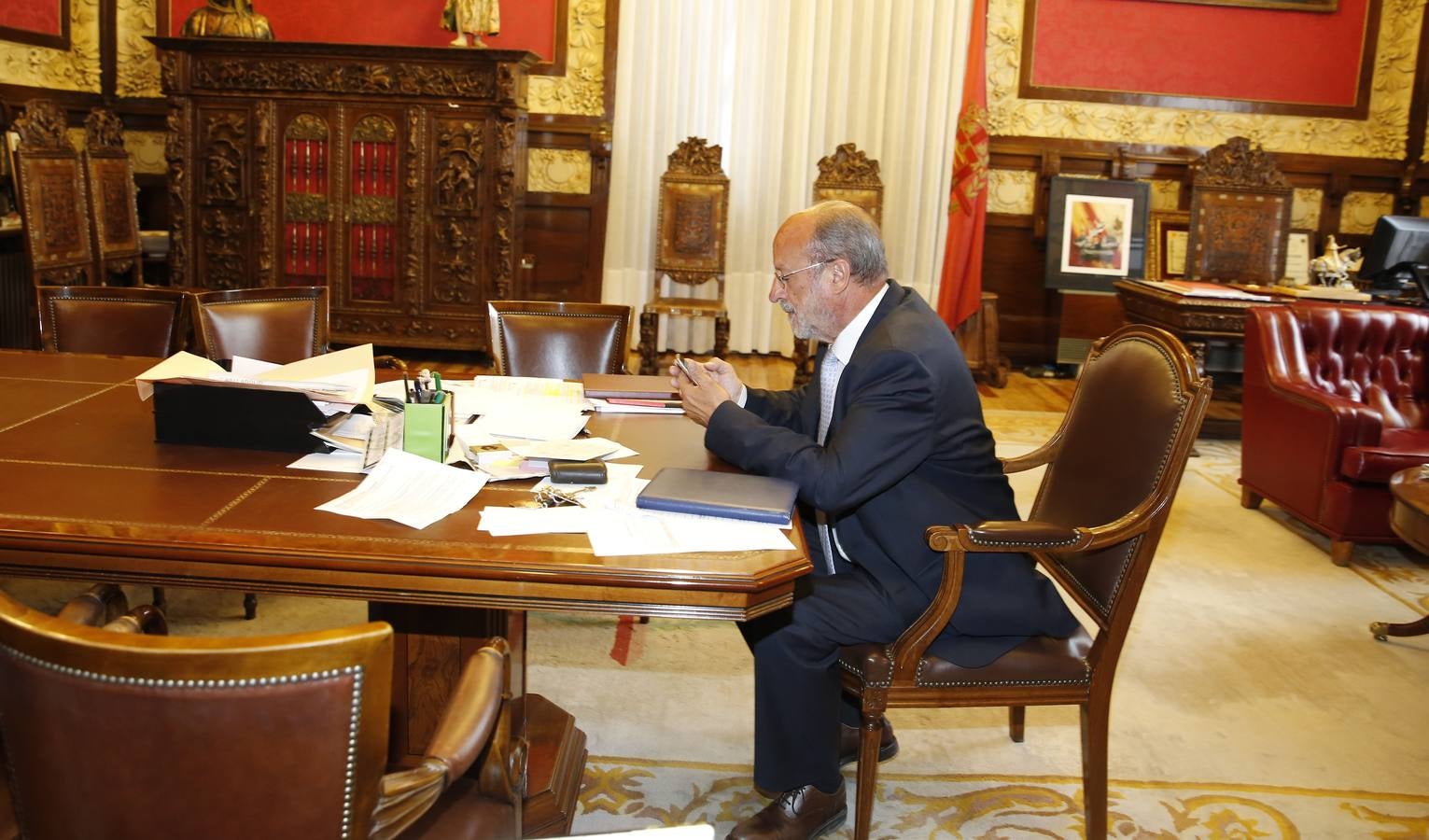 Javier León de la Riva delega la Alcaldía en funciones de Valladolid