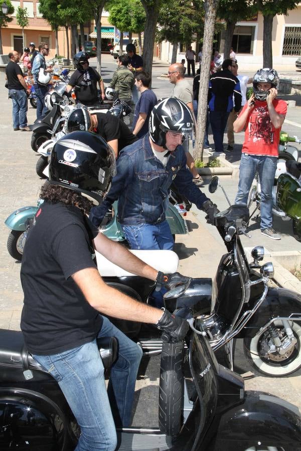 Concentración de motos &#039;Scooter run&#039; en Peñafiel (Valladolid)