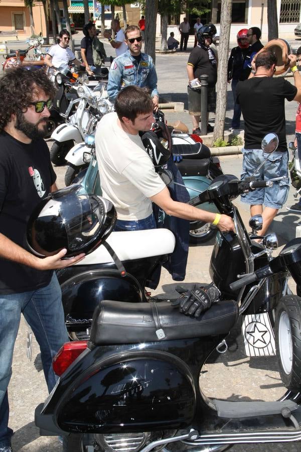 Concentración de motos &#039;Scooter run&#039; en Peñafiel (Valladolid)