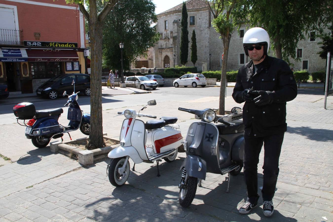 Concentración de motos &#039;Scooter run&#039; en Peñafiel (Valladolid)