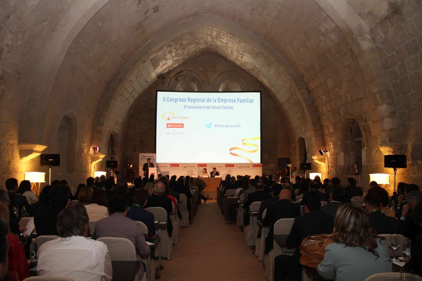 La ministra de Fomento inaugura el II Congreso Regional de la Empresa Familiar en Valbuena de Duero (Valladolid)