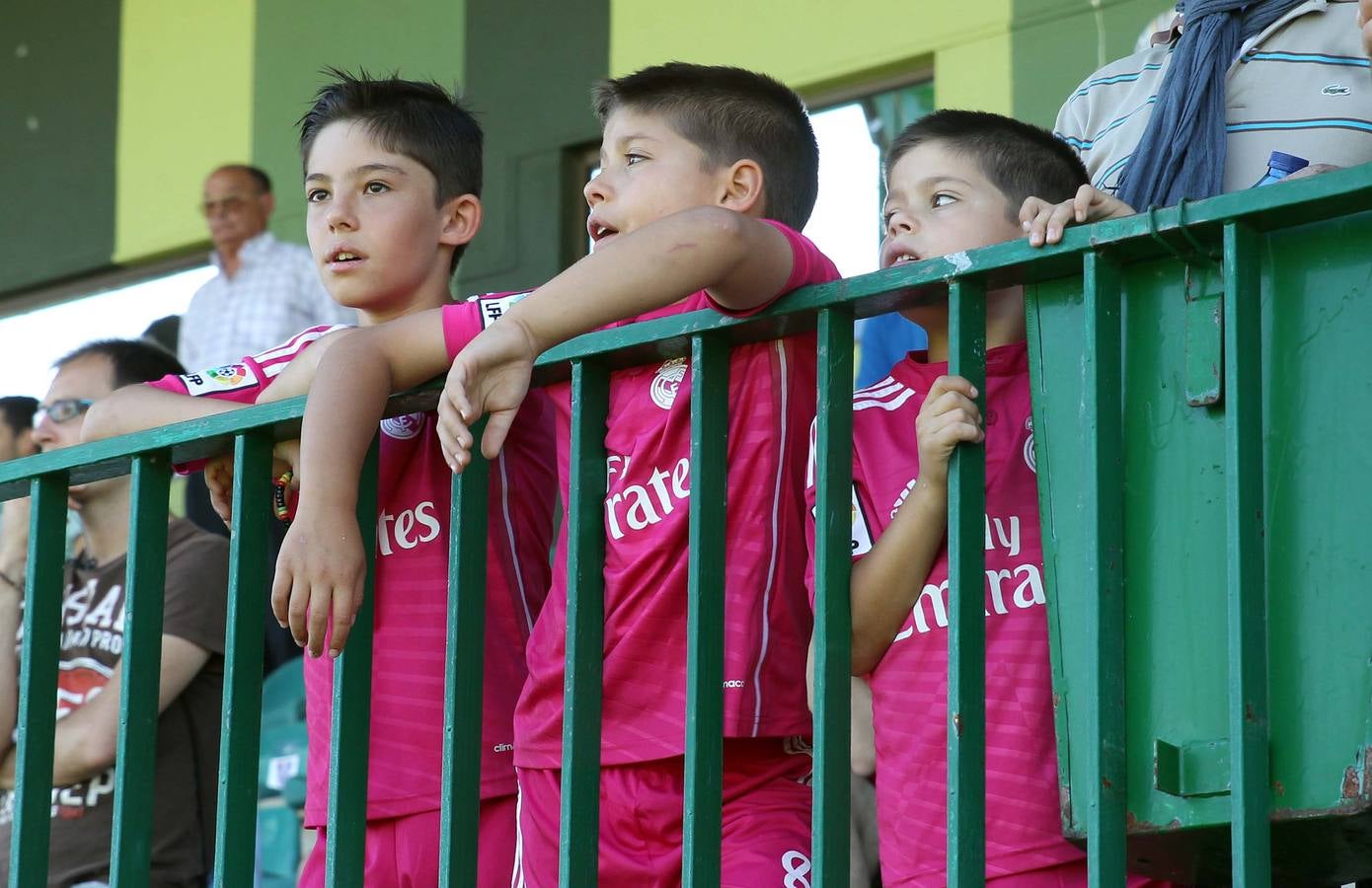 Ambiente en el partido entre la Gimnástica Segoviana y el Algeciras