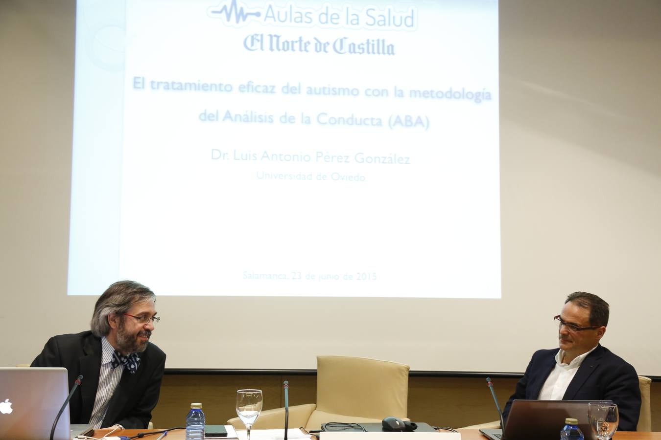 Ricardo Canal y Luis Antonio Pérez analizan los transtornos del autismo en el Aula de Salud de El Norte de Castilla en Salamanca