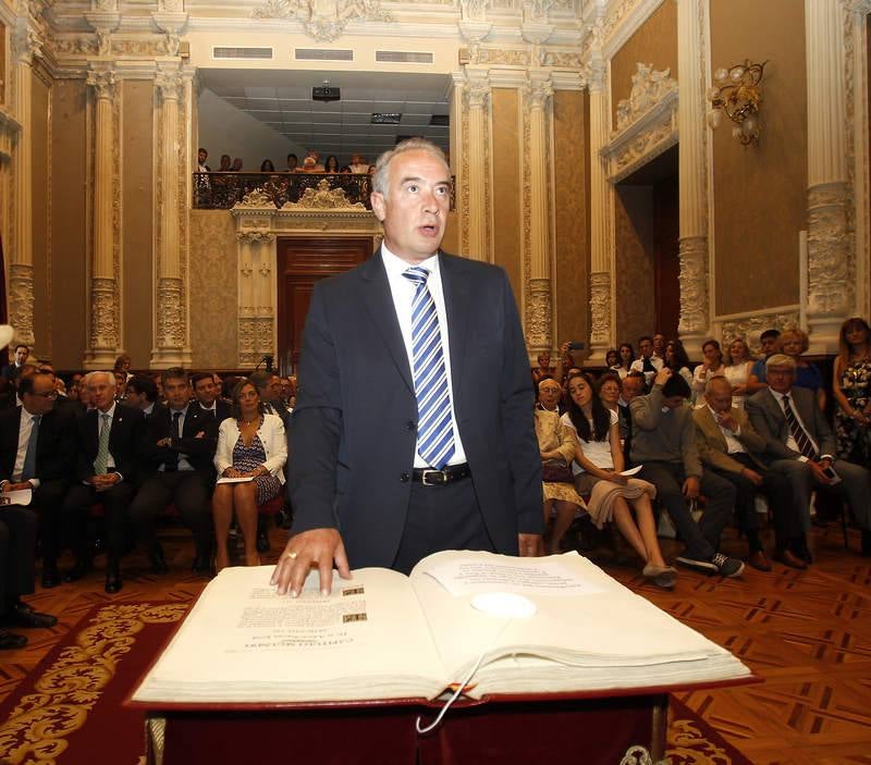 Toma de posesión de Ángeles Armisén como presidenta de la Diputación de Palencia (1/2)