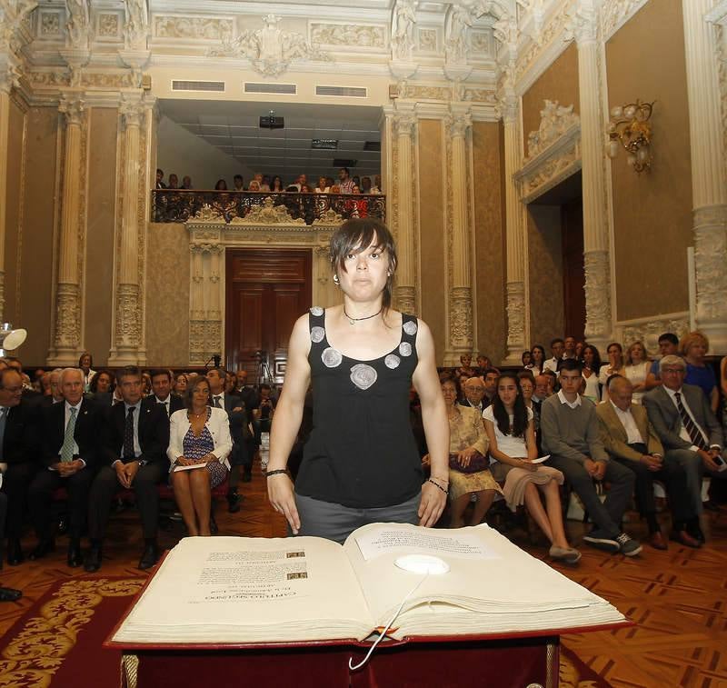 Toma de posesión de Ángeles Armisén como presidenta de la Diputación de Palencia (1/2)