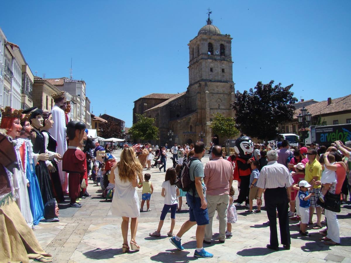 Octavo Encuentro de Gigantes y Cabezudos en Aguilar de Campoo