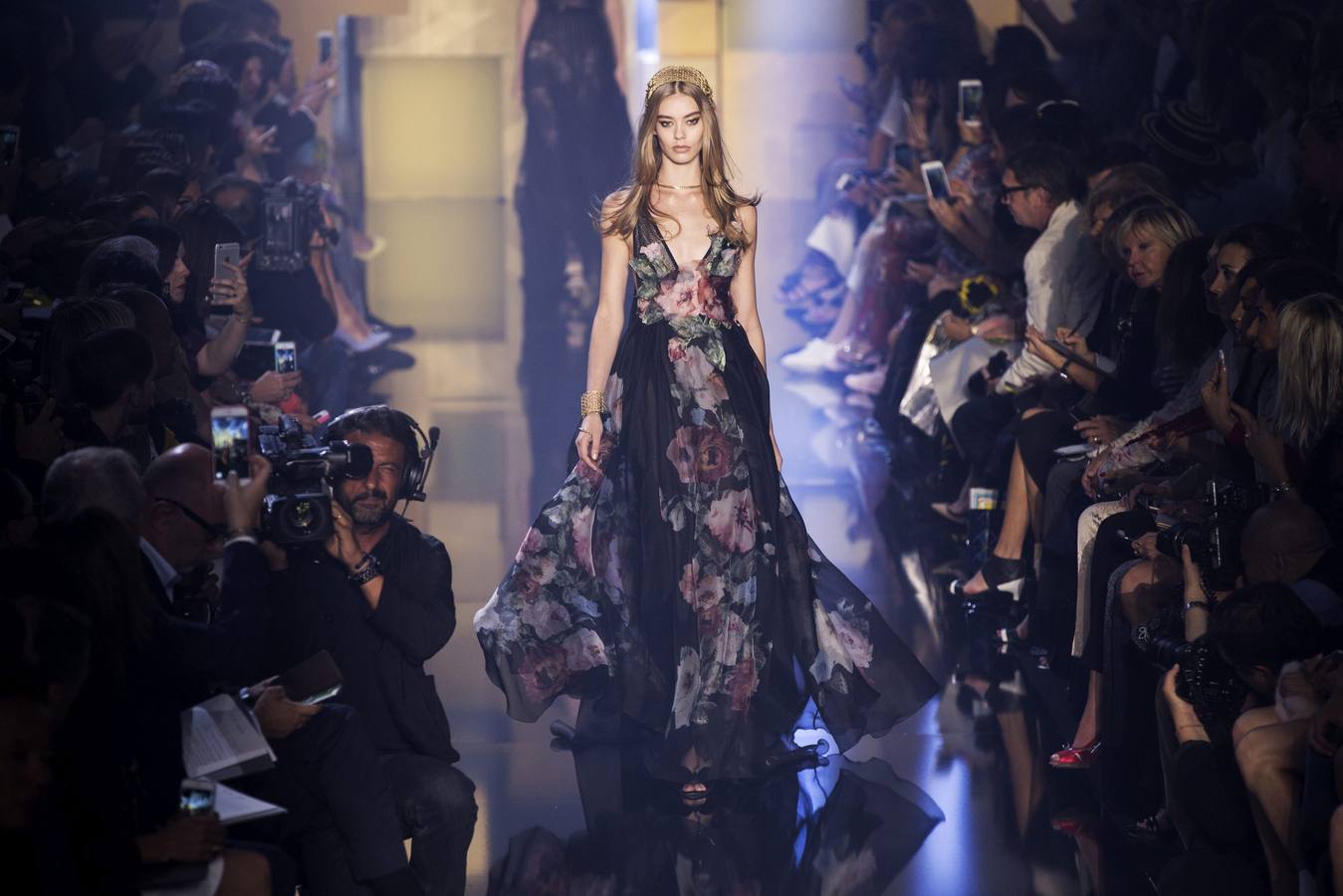 El romanticismo de Elie Saab conquista París