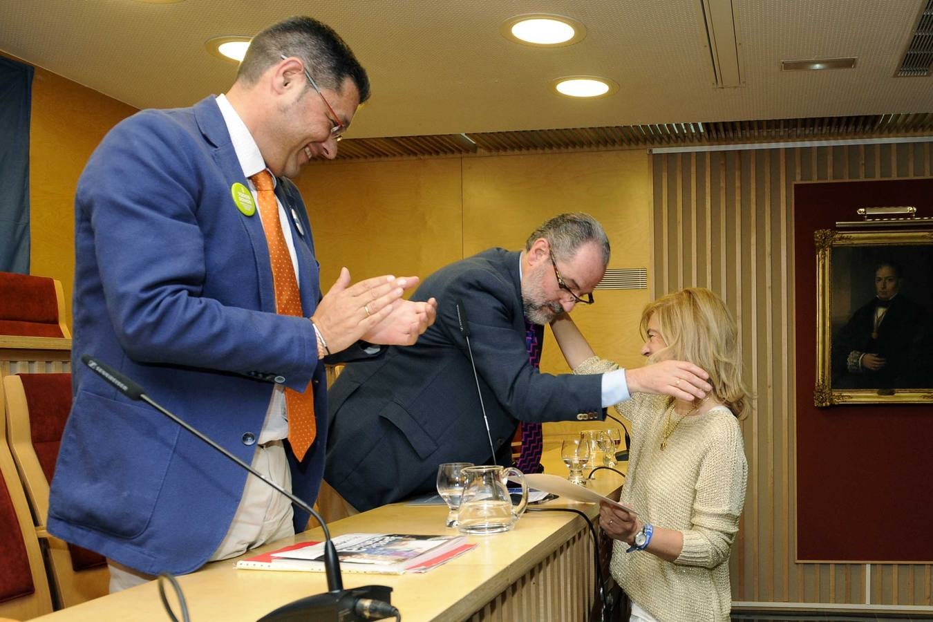 El Colegio de Abogados de Valladolid galardona a la periodista María Jesús Pascual, de El Norte de Castilla