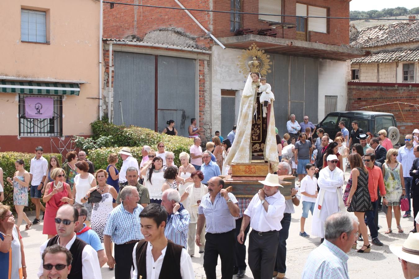 Celebración de la fiesta de la Virgen del Carmen en Cevico Navero