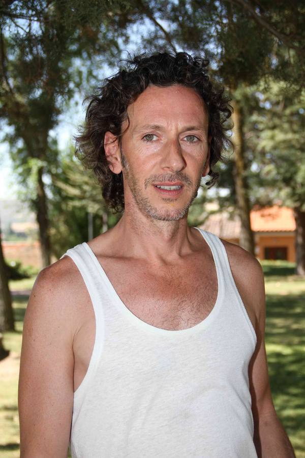 El artista vallisoletano Francisco Mateos participa en la XXI Semana Infantil de Peñafiel