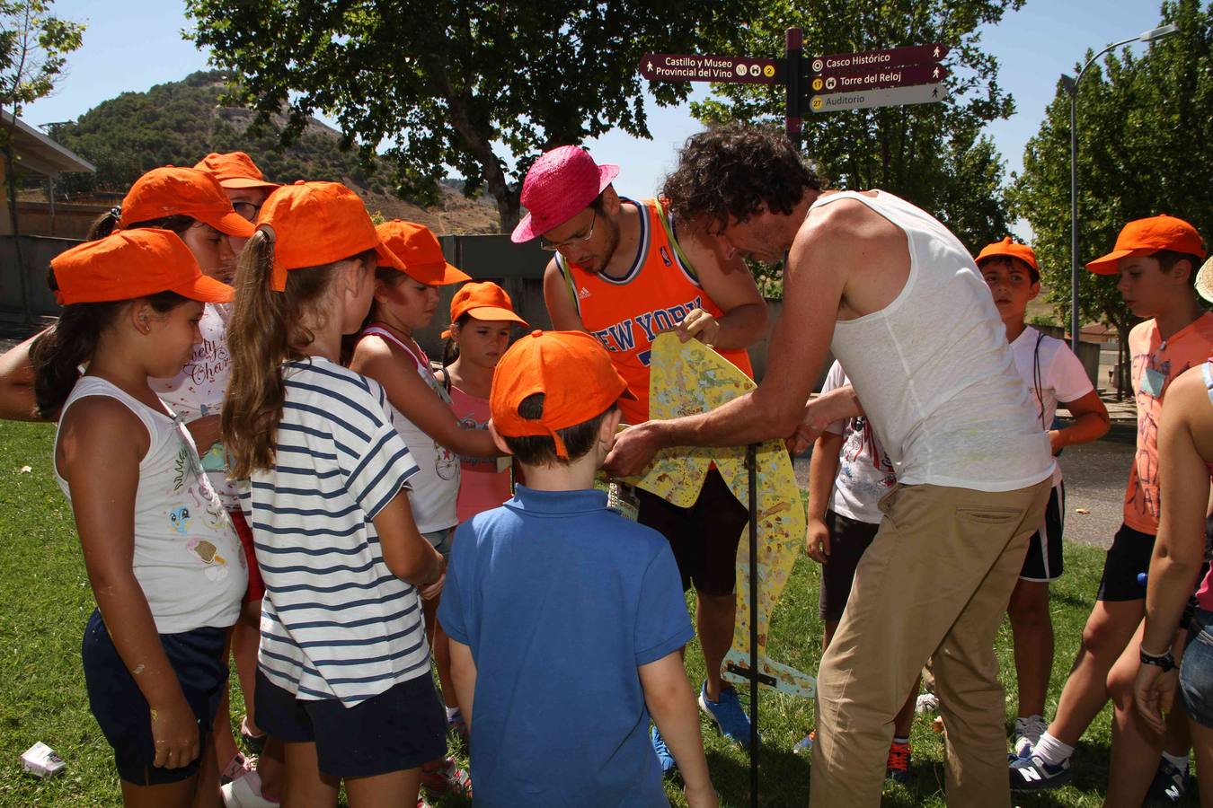 El artista vallisoletano Francisco Mateos participa en la XXI Semana Infantil de Peñafiel