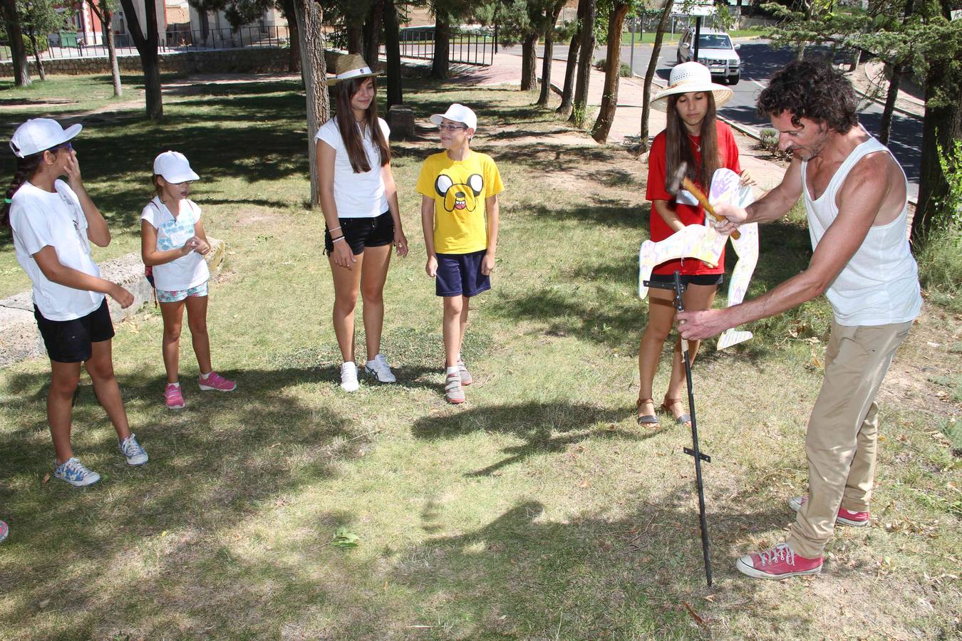El artista vallisoletano Francisco Mateos participa en la XXI Semana Infantil de Peñafiel