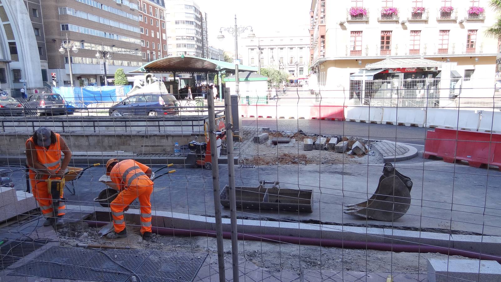 Obras en la plaza de España para modificar los pasos de peatones