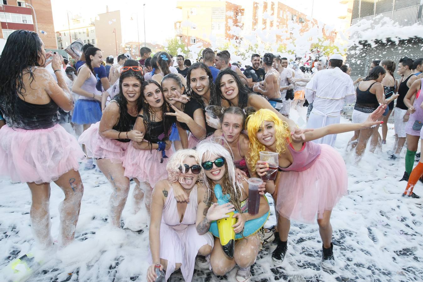 Gran ambiente y diversión en el inicio de las fiestas de Santa Marta de Tormes (Salamanca)