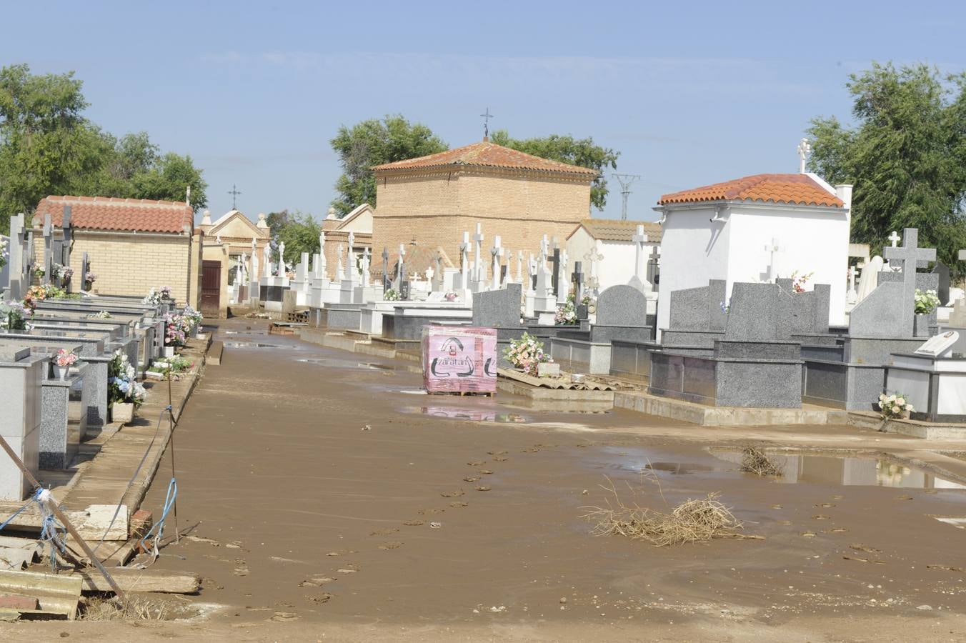 Alaejos sufre los efectos de una fuerte tromba de agua