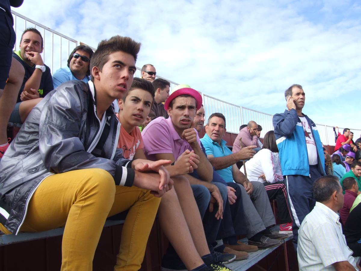 Exhibición de recortes en Cantalpino