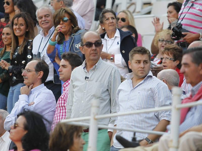 Padilla, El Fandi y Juan del Álamo en la segunda corrida de la feria de Palencia (1/2)