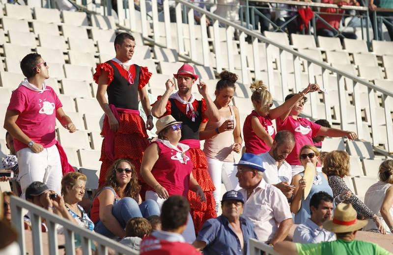 Padilla, El Fandi y Juan del Álamo en la segunda corrida de la feria de Palencia (1/2)