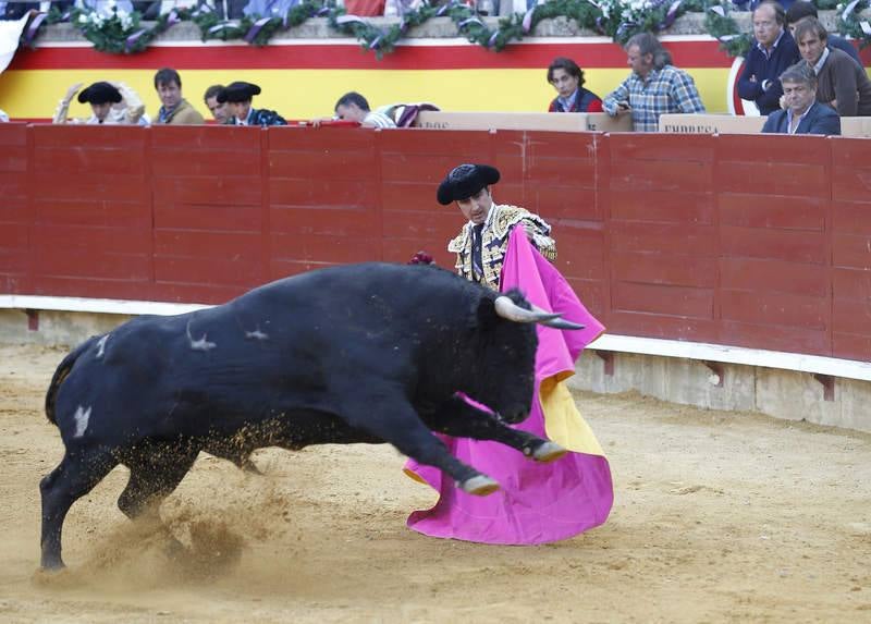 Padilla, El Fandi y Juan del Álamo en la segunda corrida de la feria de Palencia (2/2)