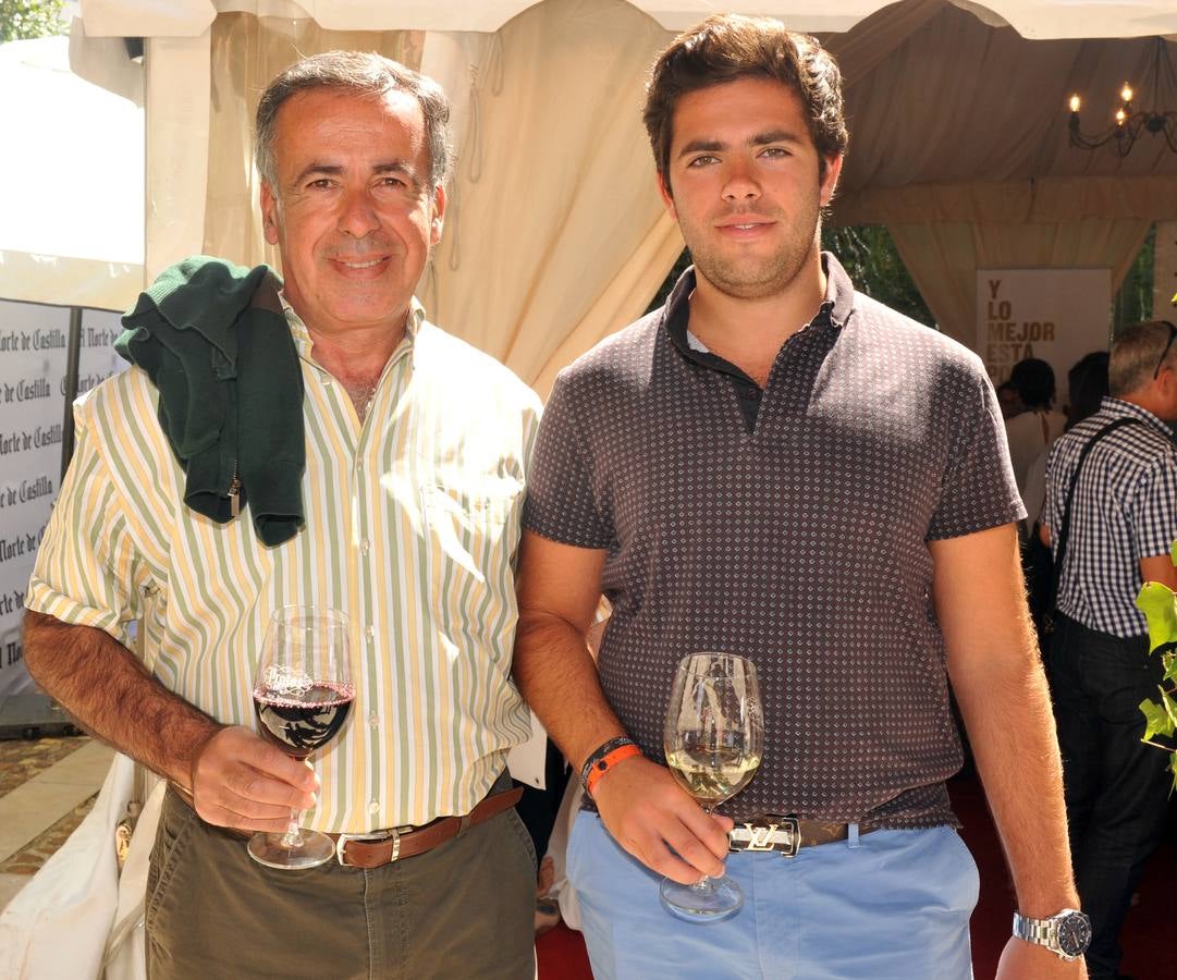 El doctor Jorge Moussallem con su hijo y también médico, Jorge.