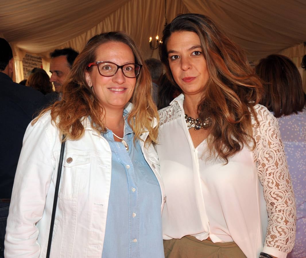 Tania Ruiz Otero y Sandra Estévez, de 21doce Comunicación.