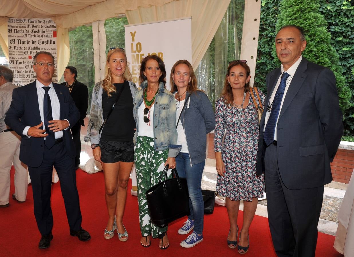 Manuel Gangoso (Gamo Abogados); Ana Remis y Elena Remis (Inmobiliaria Remis), Yolanda Vázquez, Miriam Posadas y José Luis Vaquero.