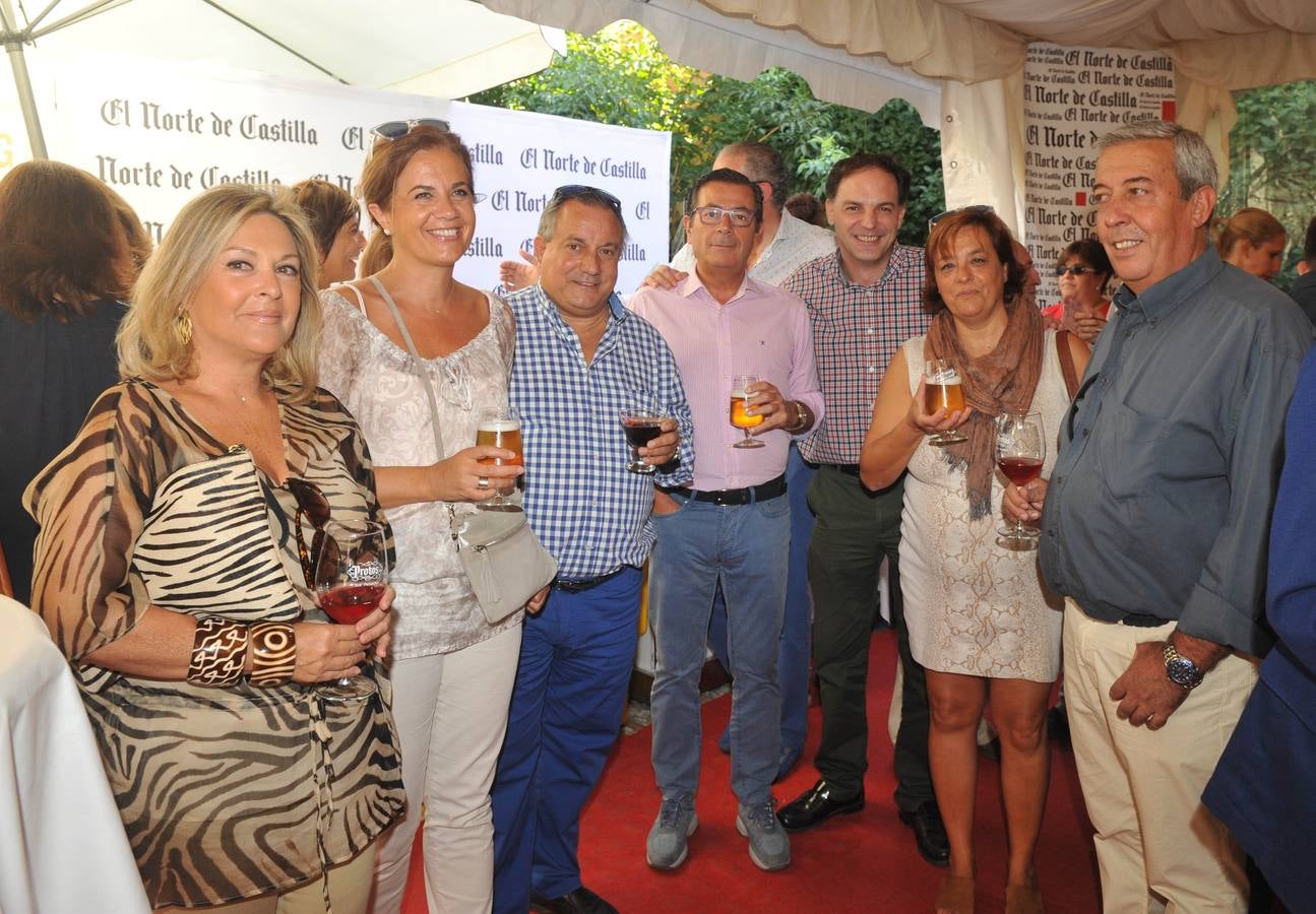 Miriam Ureta, Nuria Ibáñez, Alfredo de Isla (Discomtes), Rafael Alonso, Julio Baruque (El Norte), Rosa del Caño y Antonio de Juan.