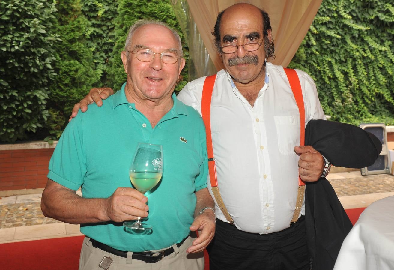 El bodeguero Jesús Yllera y el restaurador y colaborador de El Norte de Castilla Cecilio Lera.