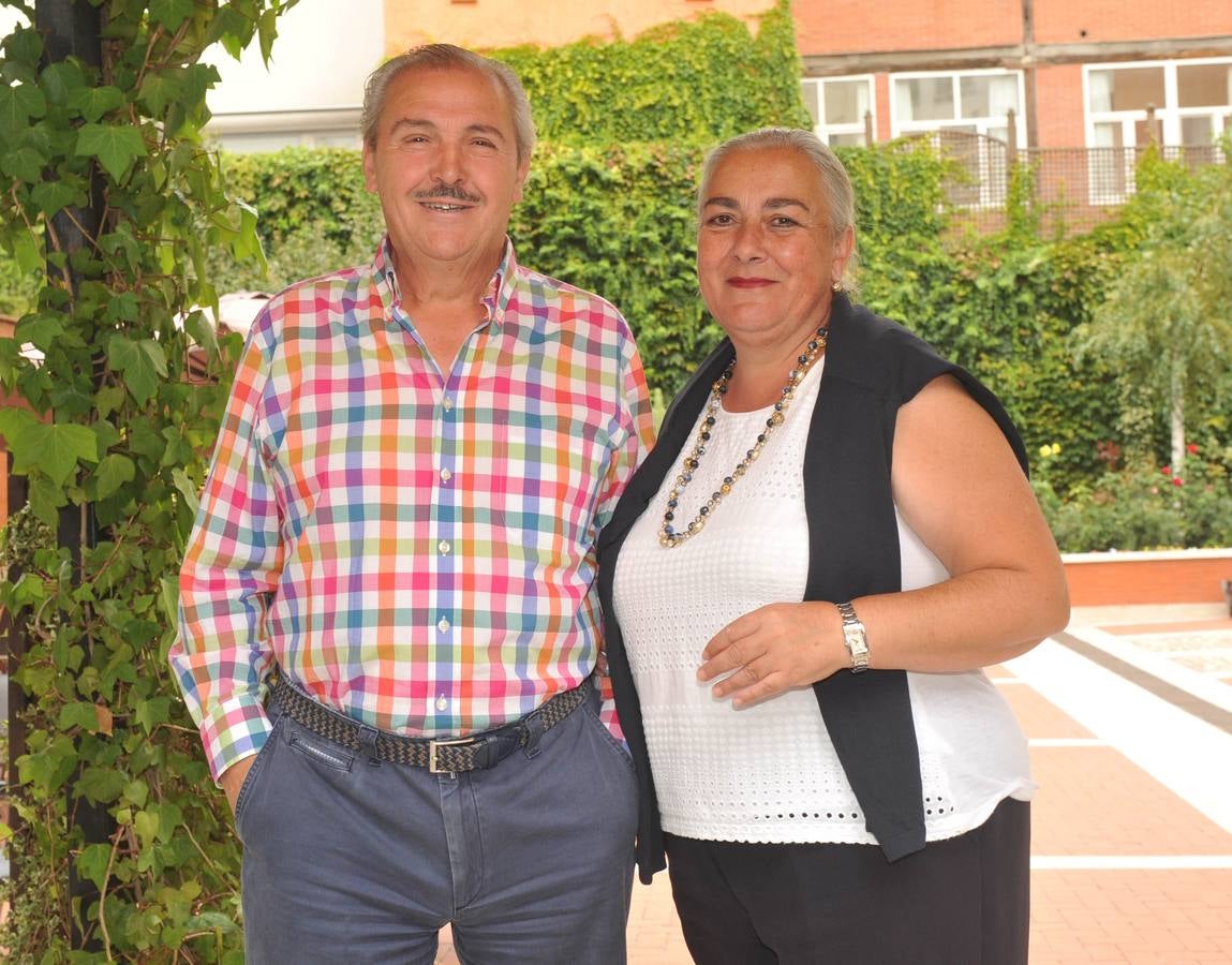 Teodoro Talegón y Javiera Sevillano, habituales de las tertulias taurinas.