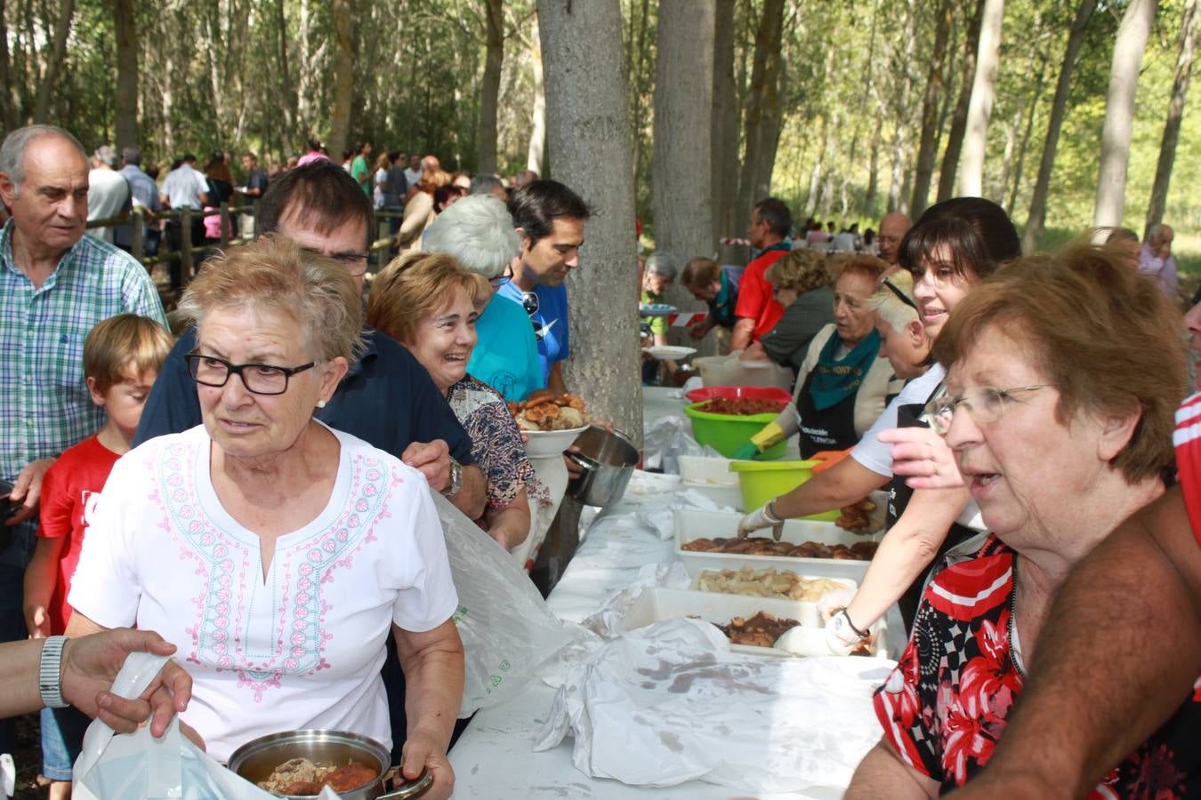 Los vecinos de Cevico Navero (Palencia) celebran el Día del Montanero